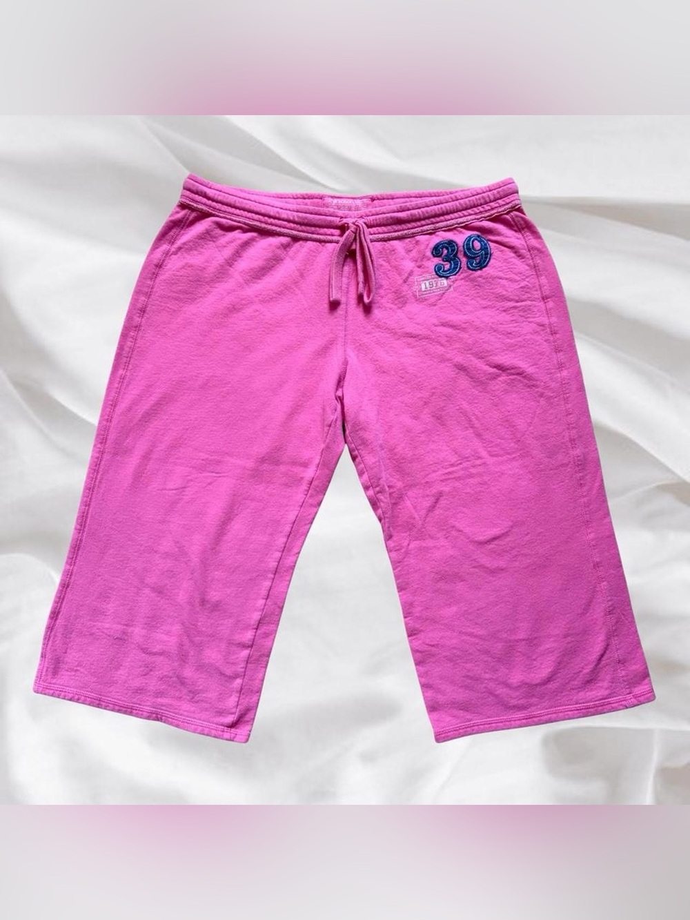 ‼️SOLD‼️Y2K Pink Capri Sweatpants